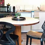 1 Bedroom Gorgeous In Le Vendin 公寓