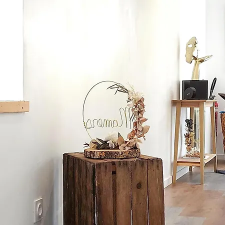 Lovely In Le Vendin 아파트 *