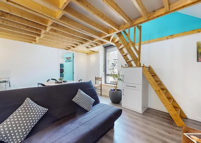 Appartement Lovely In Le Vendin Neuilly-le-Vendin