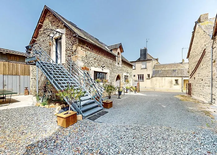 Lovely In Le Vendin Appartement